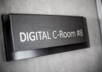 digital-c-room-no-8-schild